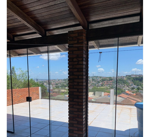 Sobrado Com Salão De Festas, Pomar, Ensolarado Proximo A Escolas, Bancos, Schoping