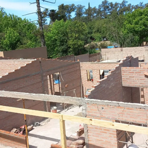 Chalet De Tres Ambientes - Construcción Rápida Y Tradicional - No Es Prefabricada