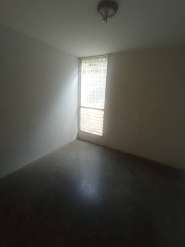 Apartamento En Venta Urb Quenda