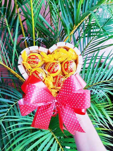 Imagem 3 de 7 de Cesta Coração De Chocolate Presente Dia Da Mães Tia Namorada