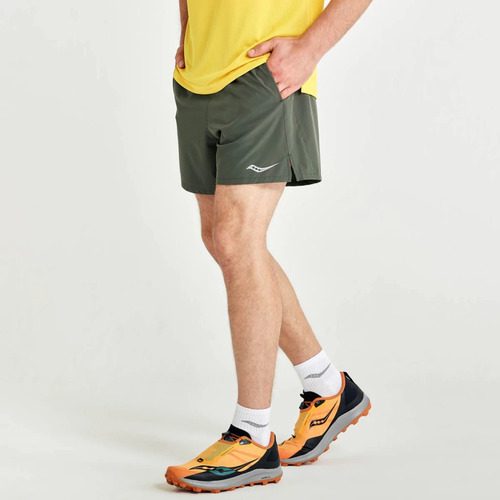 Short Saucony Hombre Outpace 5 En Palermo Tenis