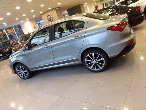 Fiat Cronos 1.8 16v 130cv Precision At6 My21