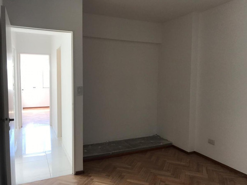 Imagen 11 de 19 de Venta Departamento 2 Dormitorios Con Balcón - Pellegrini 1200 - Centro