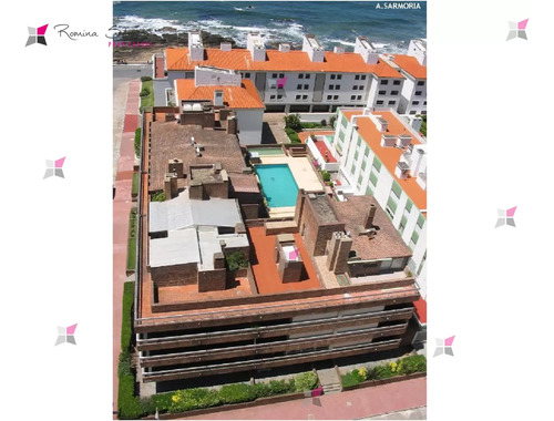 Venta De Apartamento En Edificio Porto Santo