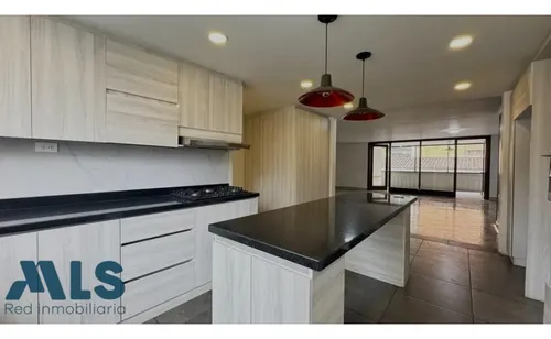 Amplitud Y Elegancia En Un Solo Lugar(mls#254795)