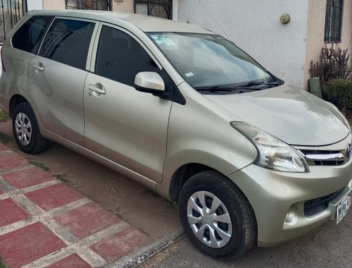 Toyota Avanza 1.5 Premium Automática