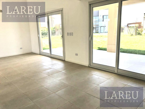 Imagen 25 de 26 de Casa En Venta - Barrio El Canton