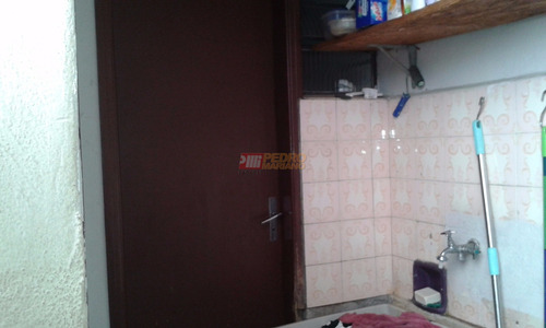 Sobrado No Bairro Vila Palmares Em Santo Andre Com 02 Dormitorios - V-27161