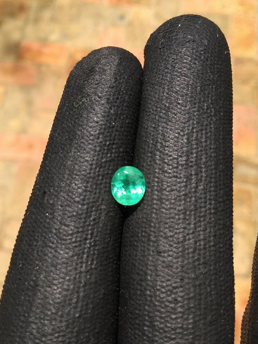 Esmeralda 1,13ct Verde Azulada Natural Super Extra