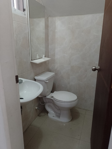 Imagen 13 de 22 de En Alquiler Casa Moderna Amoblada. Av. La Guayana San Cristobal