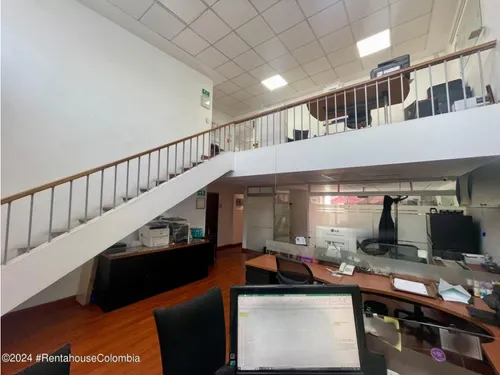 Comercial En Nicolas De Federman Rah Co: 25-834