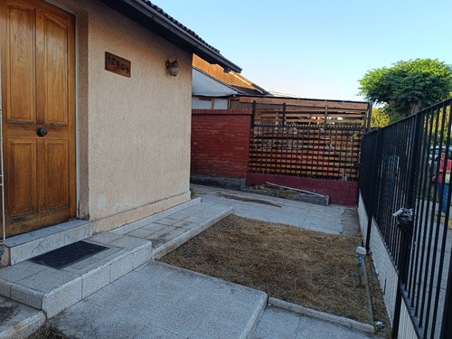 Se Vende Casa 150 M2 | 3d | Comuna El Bosque, En Condominio