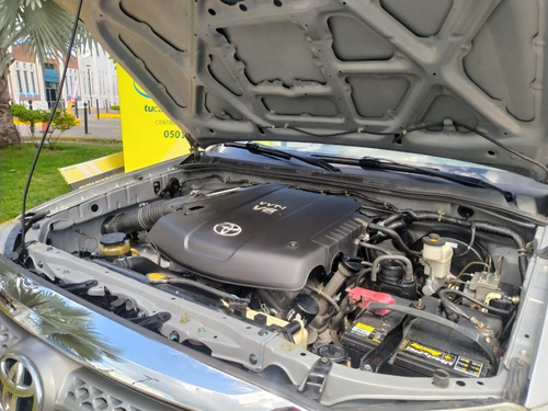 Imagen 11 de 12 de Toyota Fortuner Sr