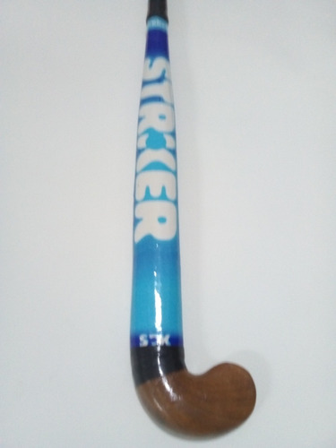 Palo De Hockey Striker 33 Con Pipa Fibra Art 933