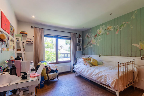 Casa En Venta De 8 Dorm. En Colina