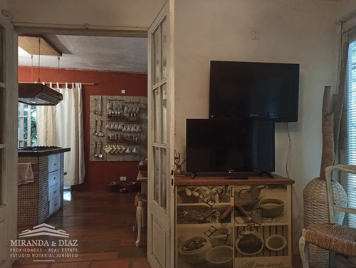 Hermosa Casa Con Piscina Y Amplios Ambientes