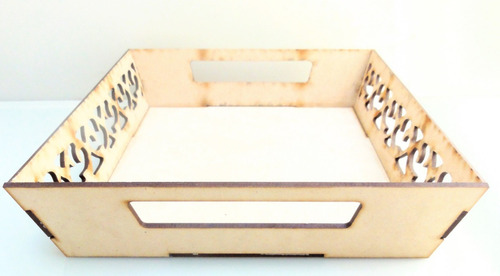 Imagen 1 de 6 de Bandeja C/ Arabezcos - 22x19 10u - Mdf / Fibrofacil