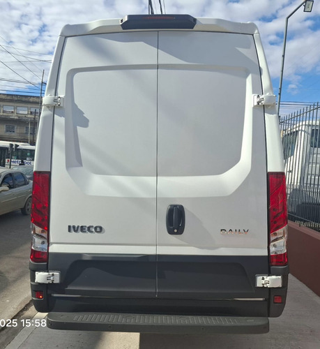 Iveco Daily 3.0 Furgon 55c16 H2 155cv 12.3m3 3300