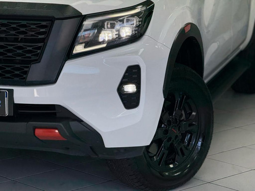 Nissan Frontier 2.3 Bi-TB Die. Aut