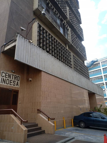 Imagen 1 de 30 de Alquiler De Planta Comercial En Edificio Boleita Sur