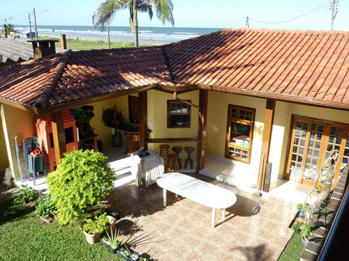 Casa Sobrado Em Frente A Praia Em Peruíbe