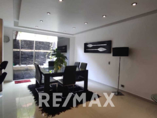 Imagen 5 de 11 de Bonaventure Home, Town House Moderno