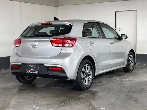 Kia Rio 1.6 Ex Hchback At