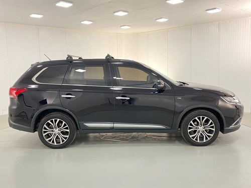 Imagem 6 de 15 de Mitsubishi Outlander Outlander 3.0 V6 240cv Aut 2015/20...
