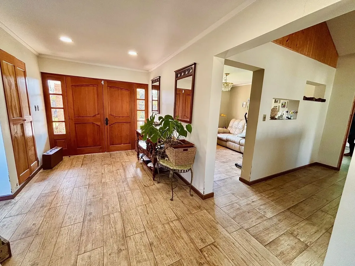 Imagen 3 de 21 de Condominio Las Fuentes. Excelente Casa Estilo Chileno