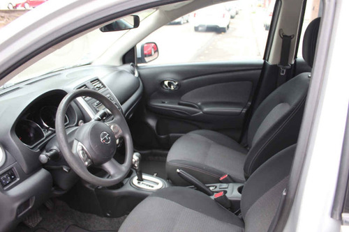 Imagen 10 de 15 de Nissan Versa 2014 4p Advance L4/1.6 Aut