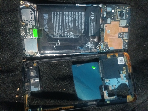 Zte Axon 40 Se Para Piezas Dañado (Usado)
