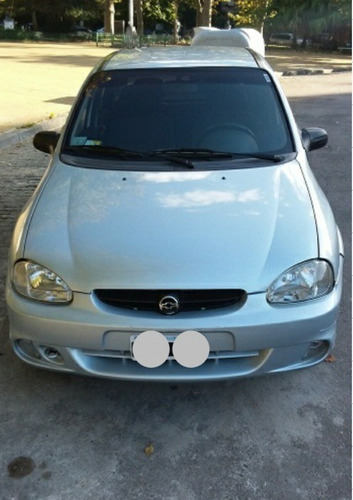 Chevrlot Corsa Classic 1.6 Super Permuta Zafira 2008 LG 8v