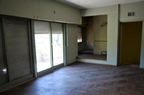 Venta Ph A Reciclar Urquiza R Primer Piso