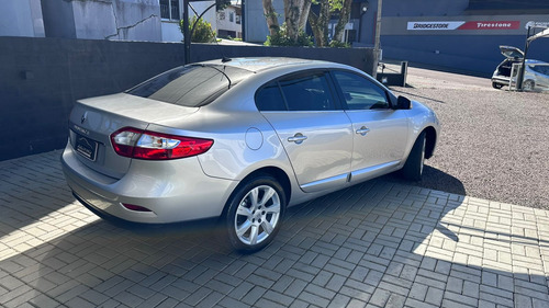 Renault Fluence 2.0 Privilège X-tronic Hi-flex 4p