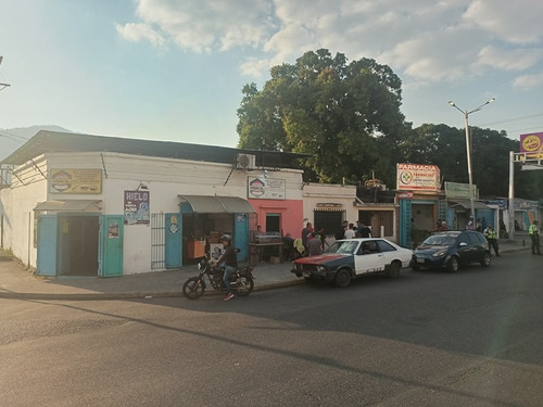 Se Vende Terreno De Uso Comercial  Naguanagua Prt-023