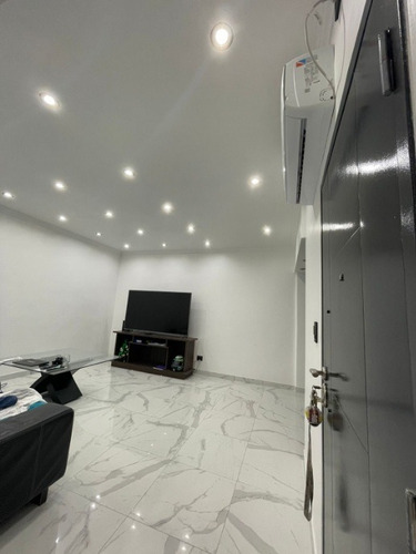 Imagen 2 de 11 de Casa Fondo En Venta En Villa Bosch