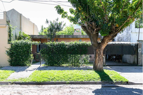 Imagen 27 de 27 de Venta Casa 4 Amb C/pileta Martin Coronado. Permuta