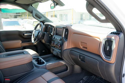 Chevrolet Cheyenne 6.2 2500 Doble Cab High Country 4x4 At
