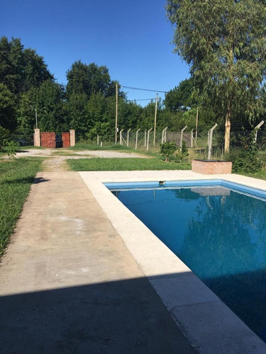 Imagen 2 de 8 de Muy Linda Casa Con Amplio Parque Y Pileta