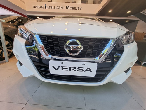 Imagen 5 de 17 de New Nissan Versa Sense Cvt Entrega Inmediata (mh)