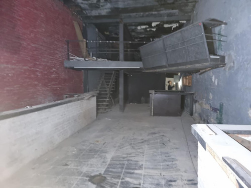 Imagen 2 de 6 de Bartolome Mitre Casi Peatonal Sarandi
