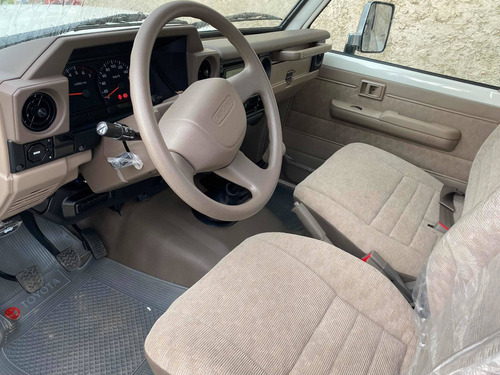 Imagen 9 de 11 de Toyota Hembrita Lx