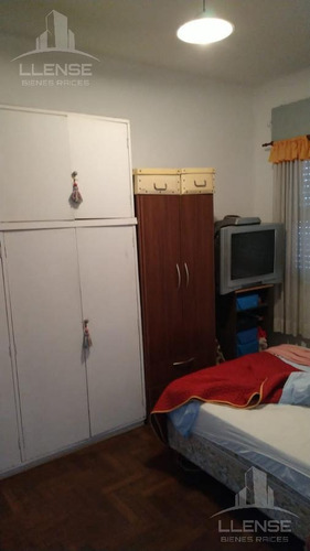 Imagen 17 de 24 de Local Comercial Esquina En Quilmes Centro Con 3 Departamentos 2amb En Planta