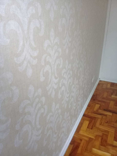 Imagem 4 de 5 de Serviço Aplicação De Papel De Parede...