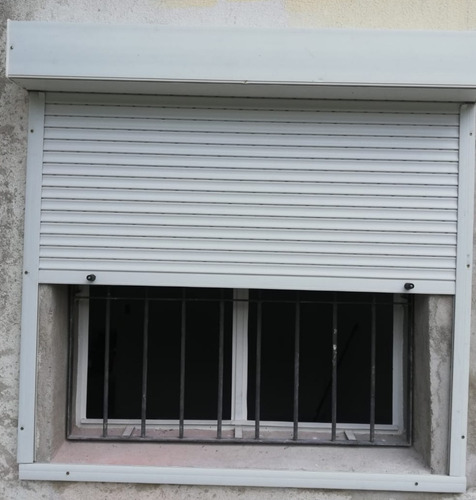 Imagen 2 de 4 de Reparación-arreglo Cortinas De Enrollar Pvc Aluminio Madera