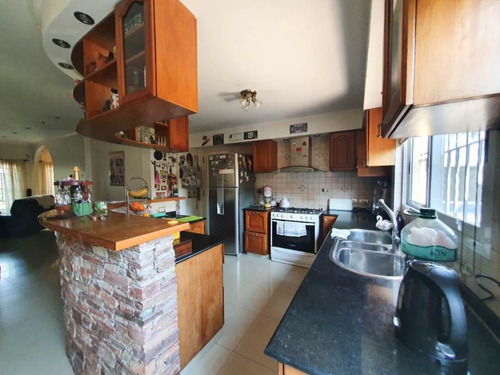 Imagen 8 de 14 de Chalet En Venta En Ituzaingo Norte