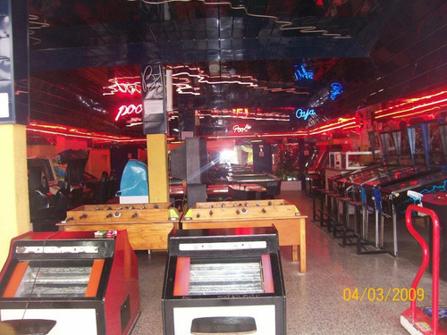 Imagen 3 de 6 de Local Comercial En Villa Gesell