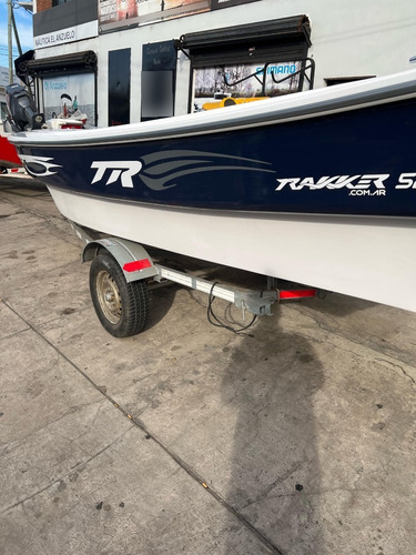 Imagen 4 de 10 de Lancha Trakker 520 Pescador