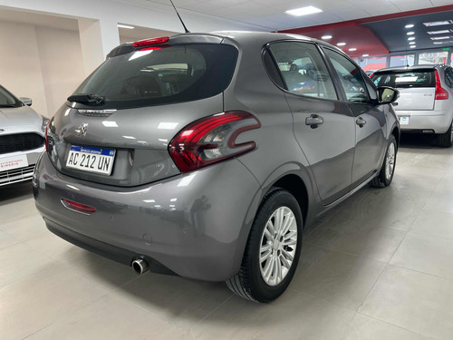 Peugeot 208 1.6 Allure Tiptronic