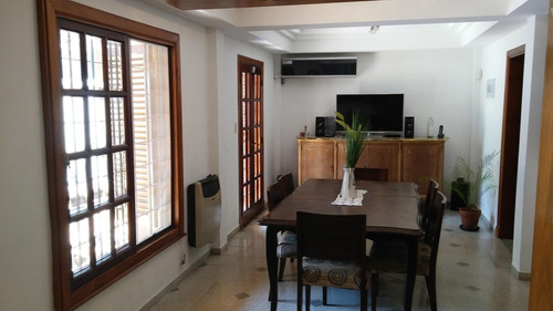 Imagen 5 de 24 de Imponente Casa 5 Amb. Con Parque!!!